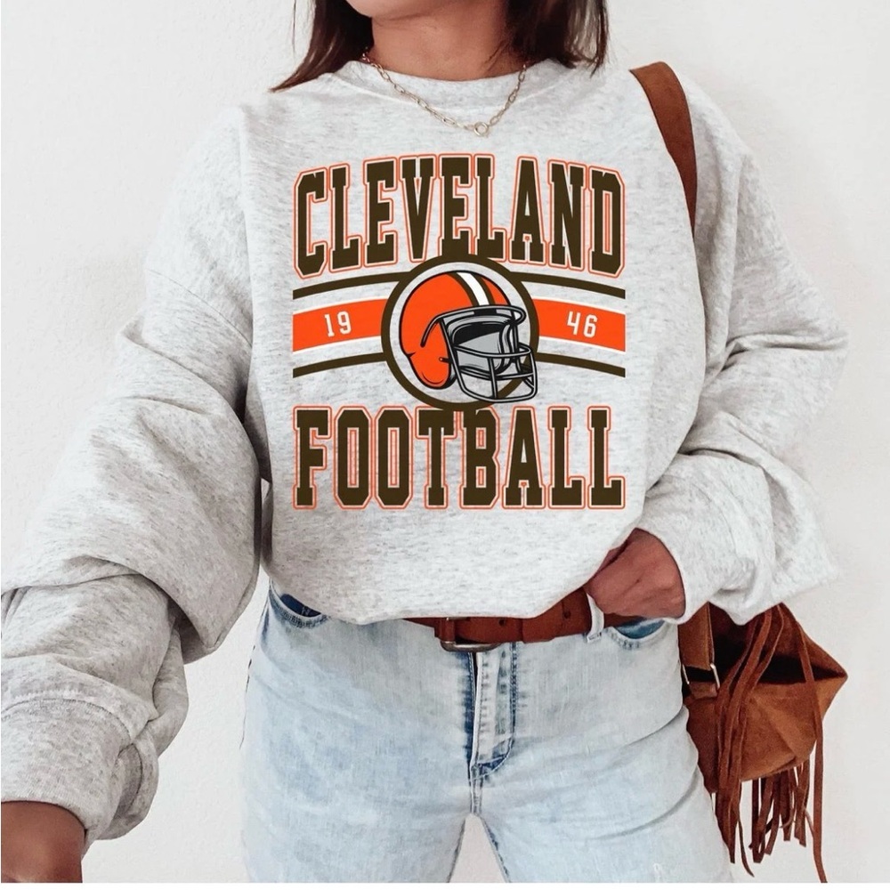 Vintage Retro Cleveland Browns 1946 Football Sweatshirt Unisex (W Oversized Fit) - Picture 7 of 16